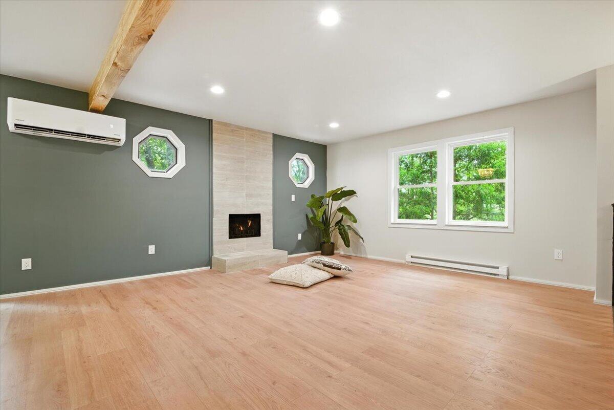 754 Clubhouse Drive