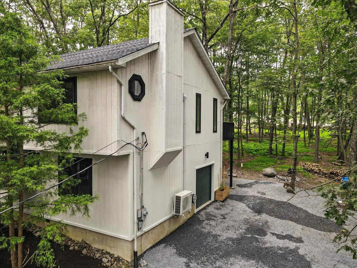 754 Clubhouse Drive