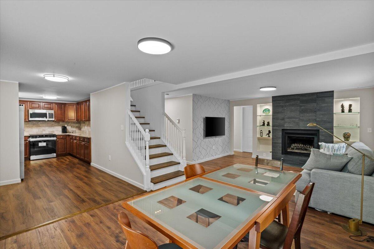 44 Magnolia Dr