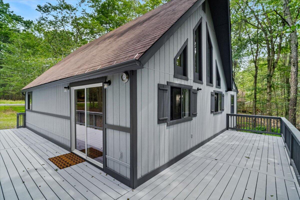 44 Magnolia Dr
