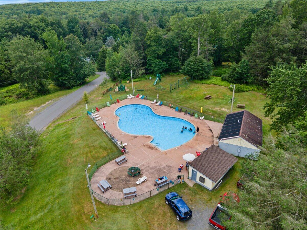 44 Magnolia Dr