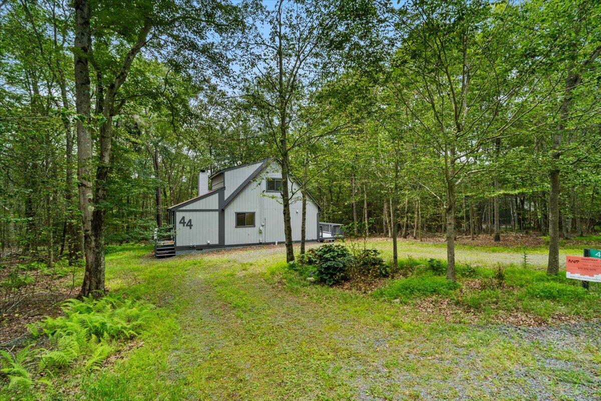 44 Magnolia Dr