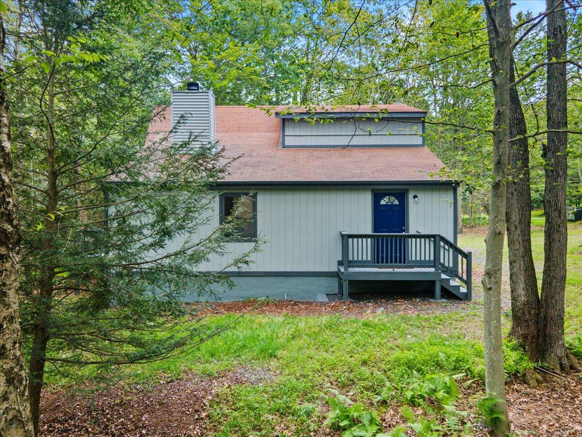 44 Magnolia Dr