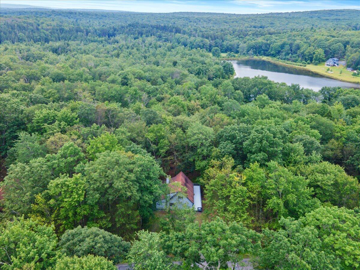 44 Magnolia Dr