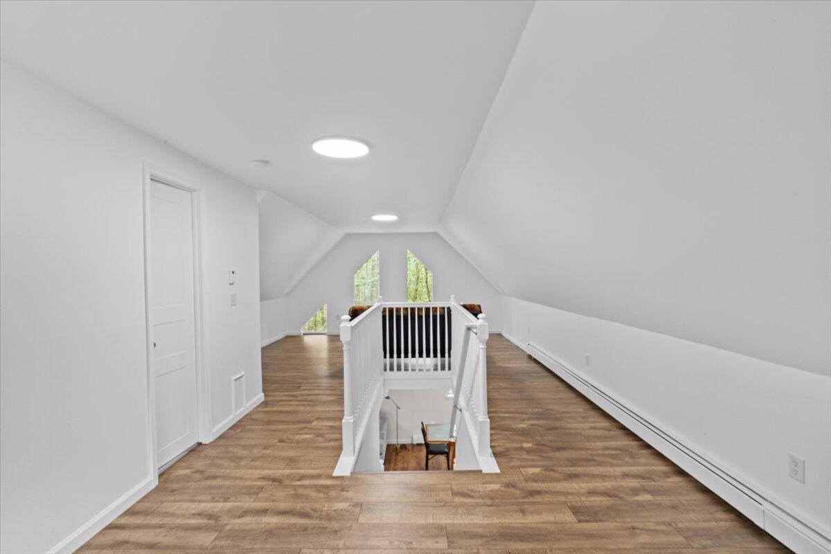 44 Magnolia Dr