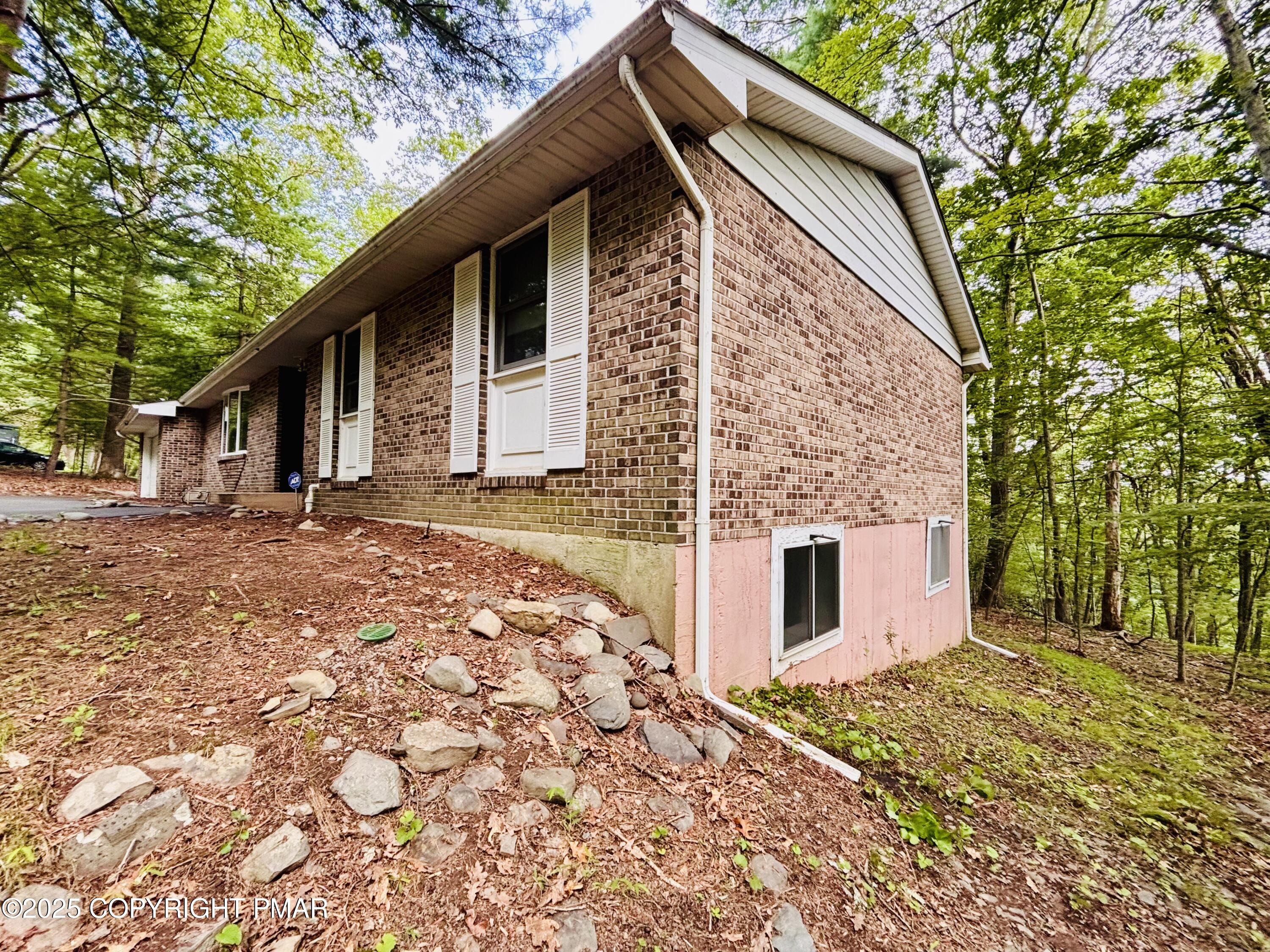 3190 Dogwood Terrace