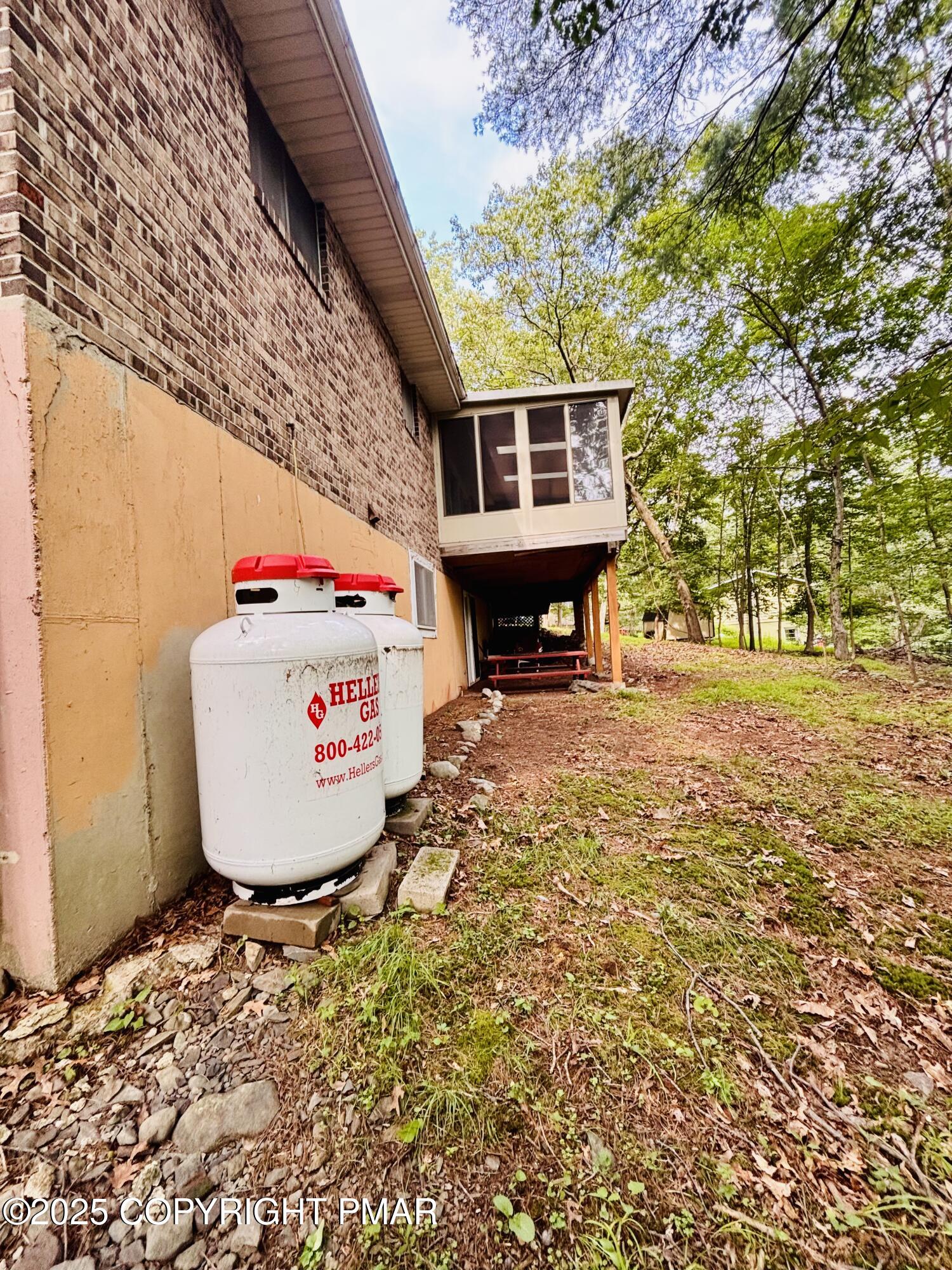 3190 Dogwood Terrace