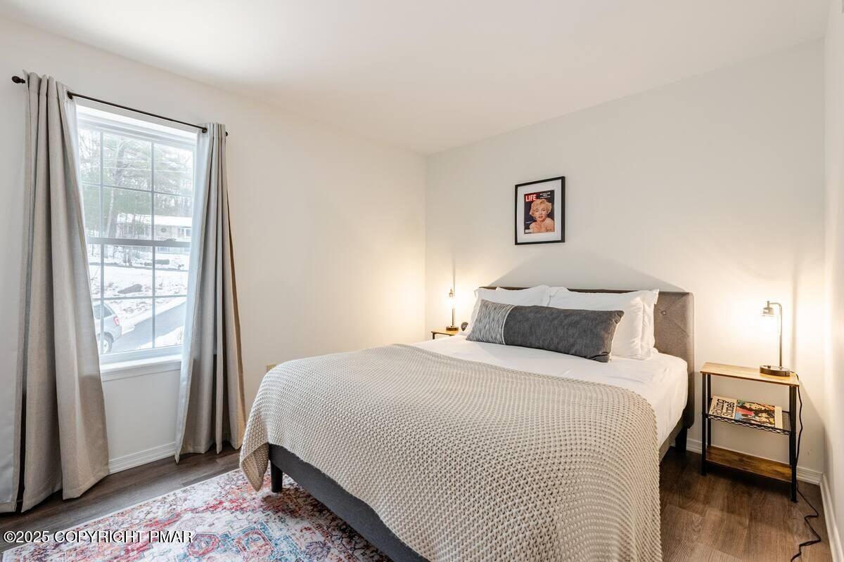 3114 Fairfax Terrace, Stroud Township