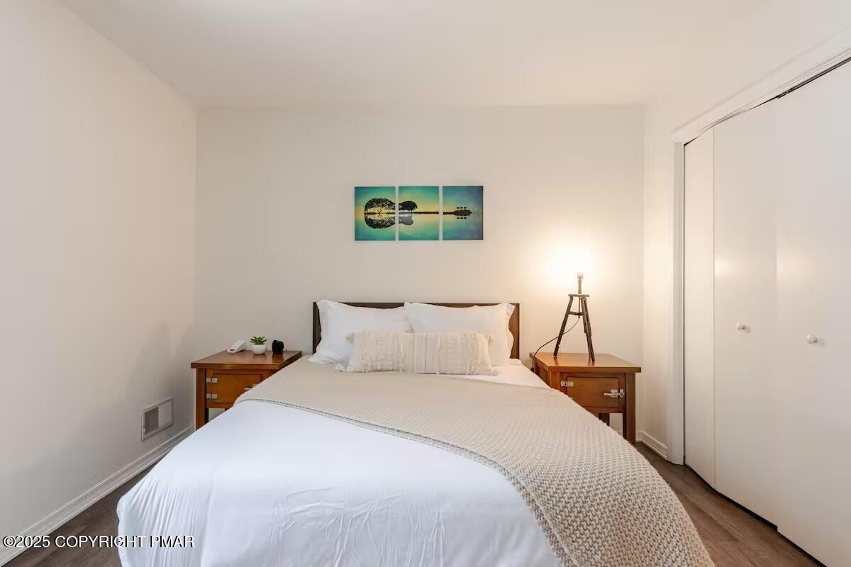 3114 Fairfax Terrace, Stroud Township