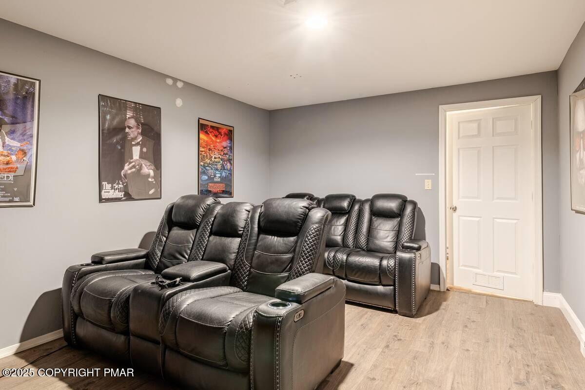 3114 Fairfax Terrace, Stroud Township