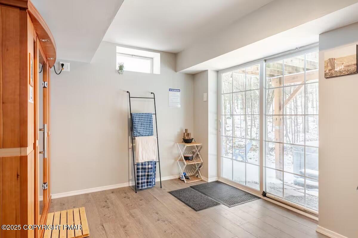 3114 Fairfax Terrace, Stroud Township