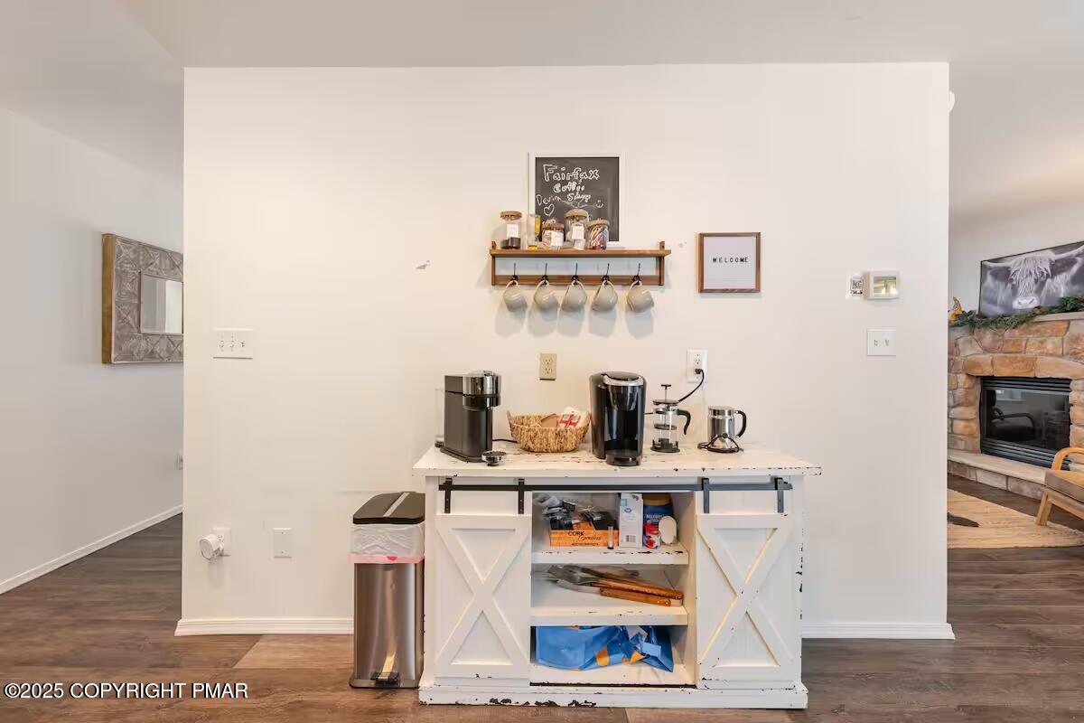 3114 Fairfax Terrace, Stroud Township