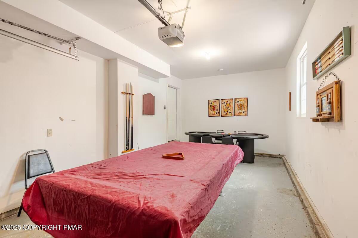 3114 Fairfax Terrace, Stroud Township