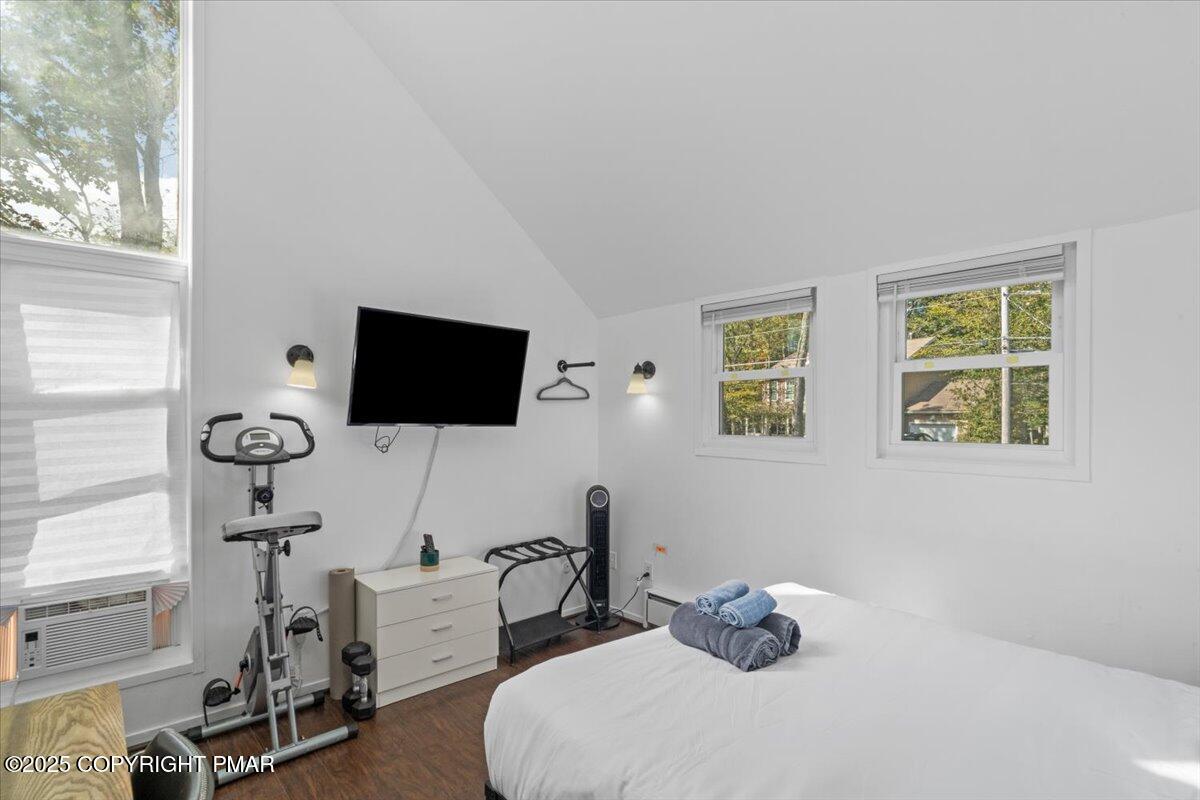 7090 Cypress Lane, Tobyhanna