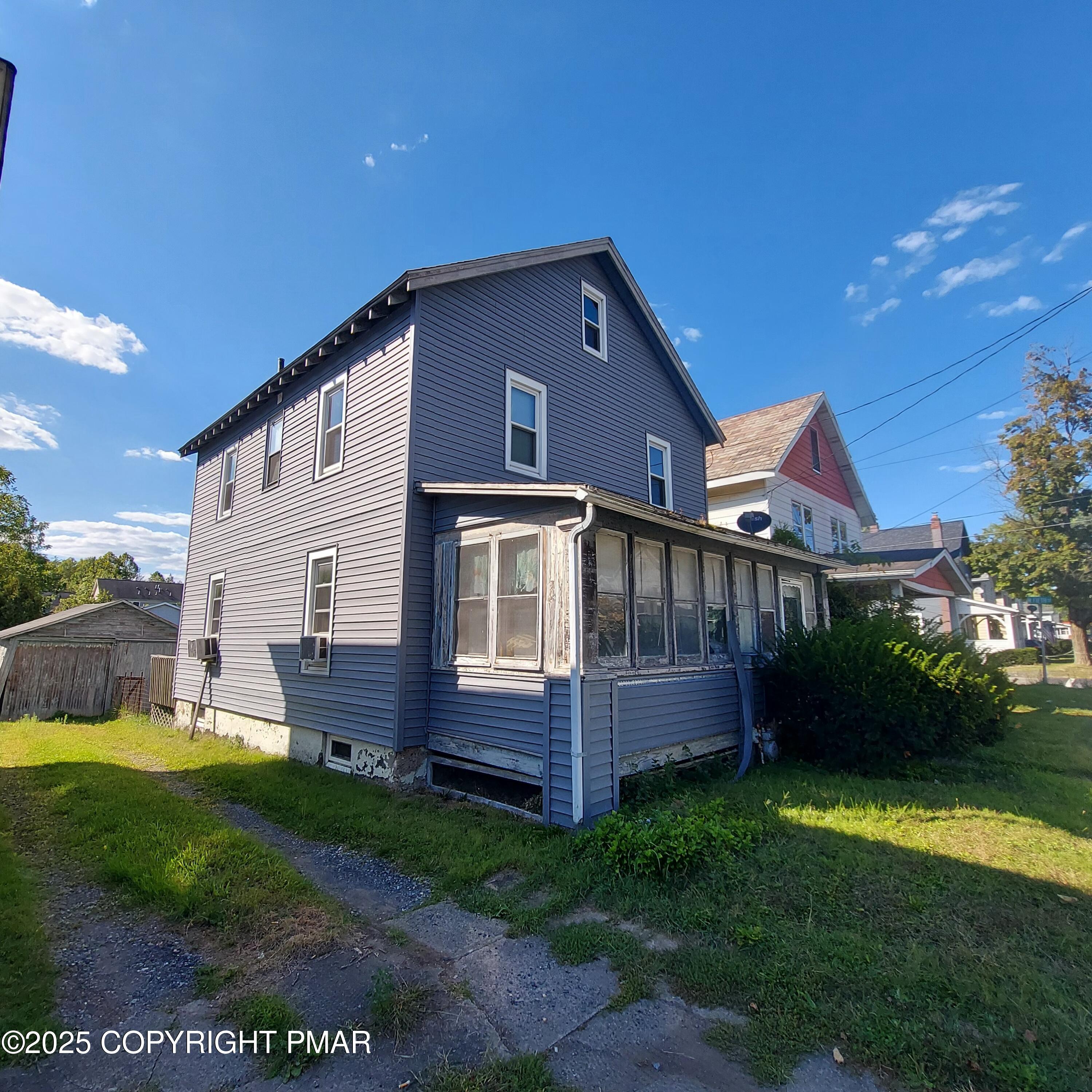 593 N Courtland Street