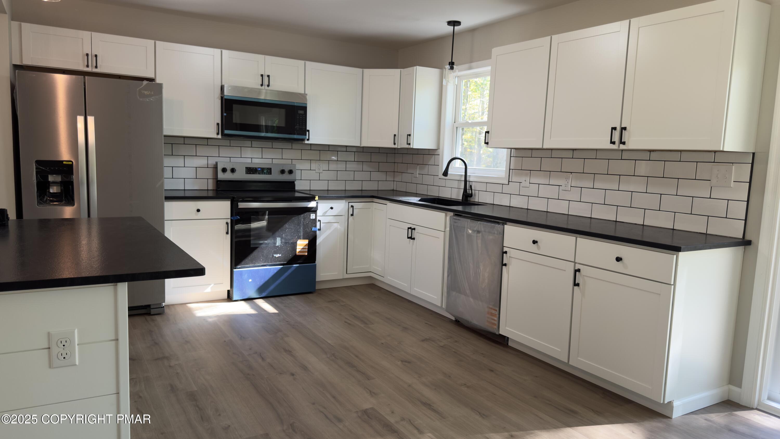 517 Landon Hill Court