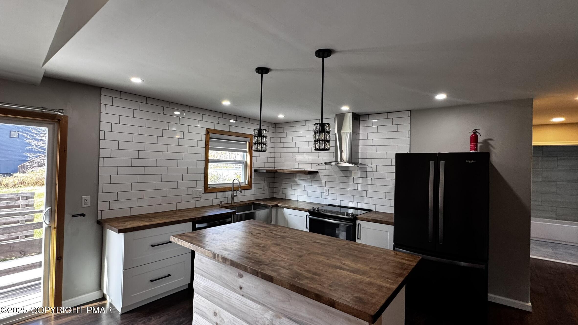 3262 Hamlet Drive, Tobyhanna