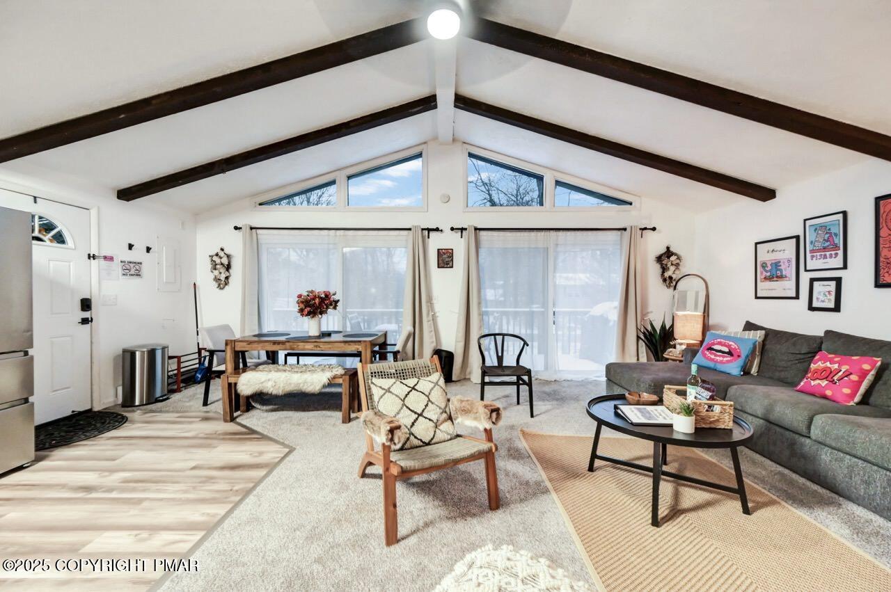 5306 NE Ledgewood Drive