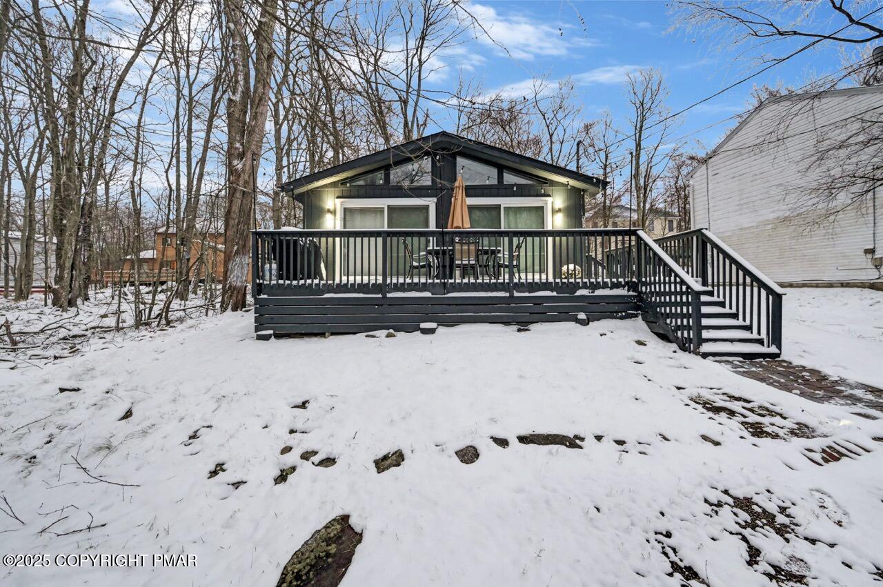 5306 NE Ledgewood Drive