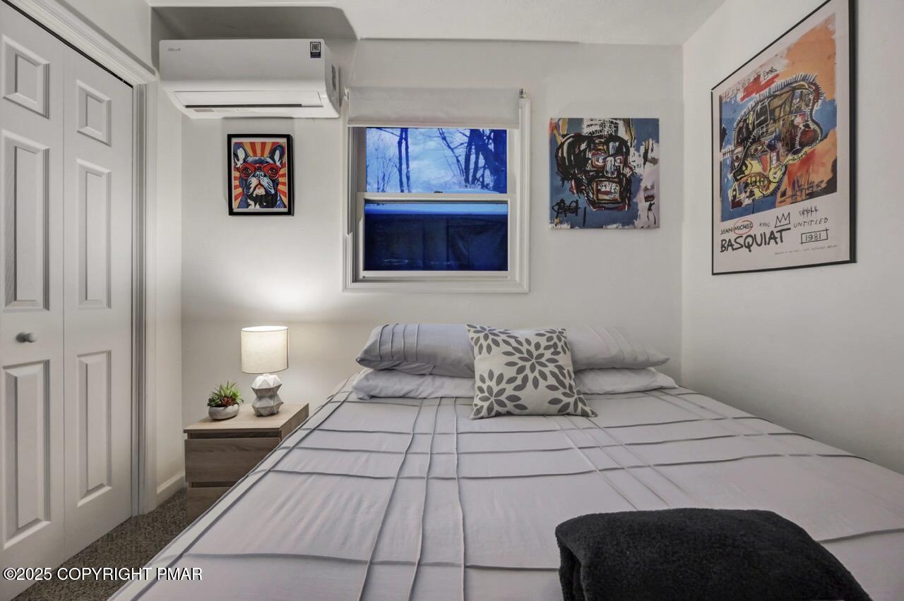 5306 NE Ledgewood Drive