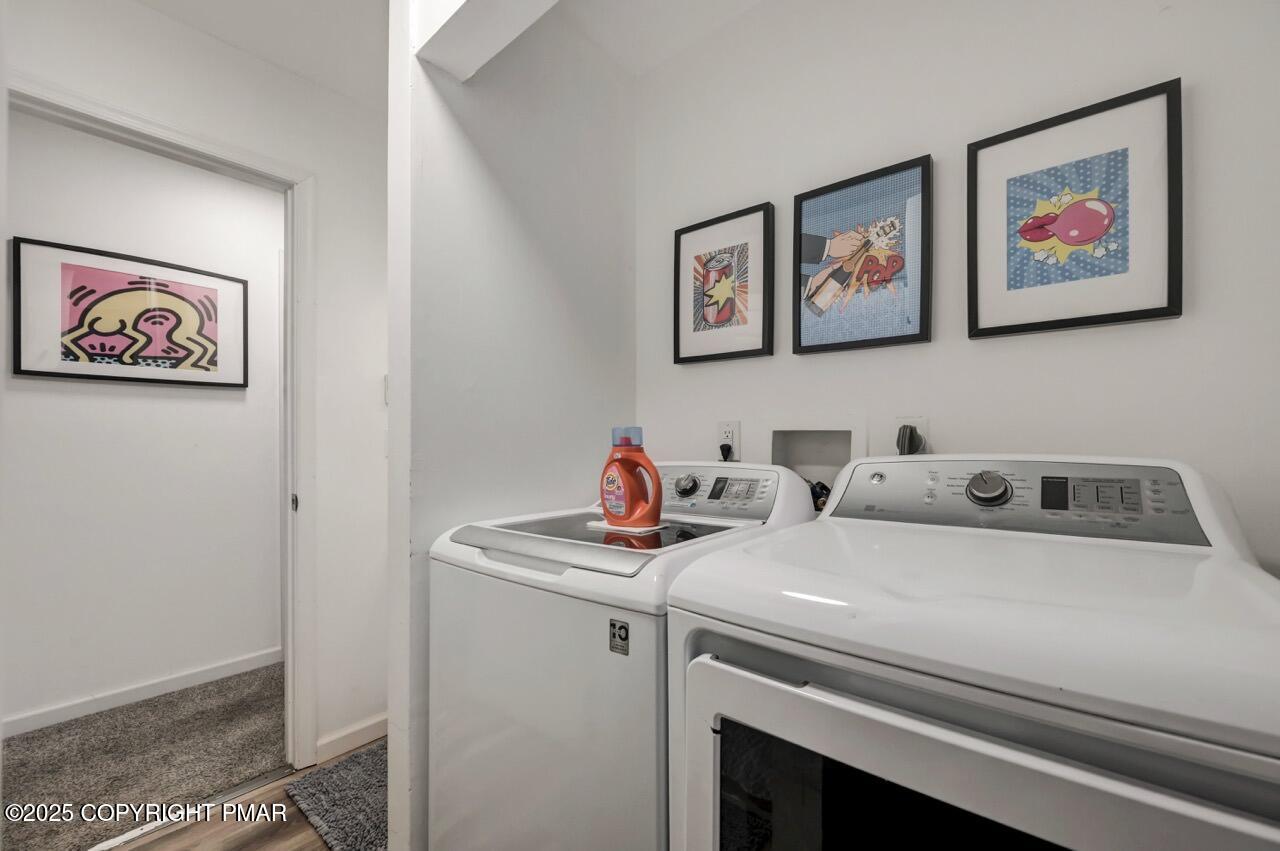 5306 NE Ledgewood Drive