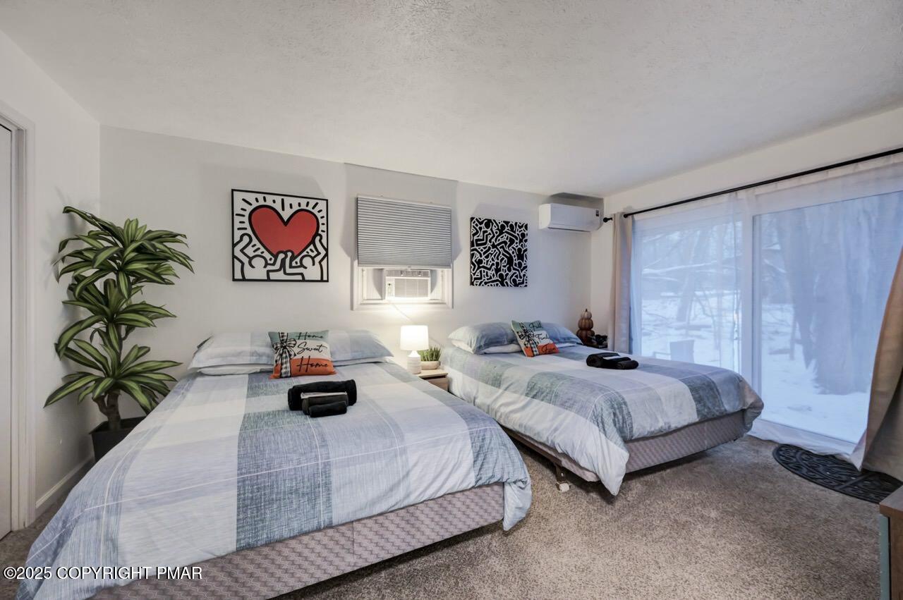 5306 NE Ledgewood Drive