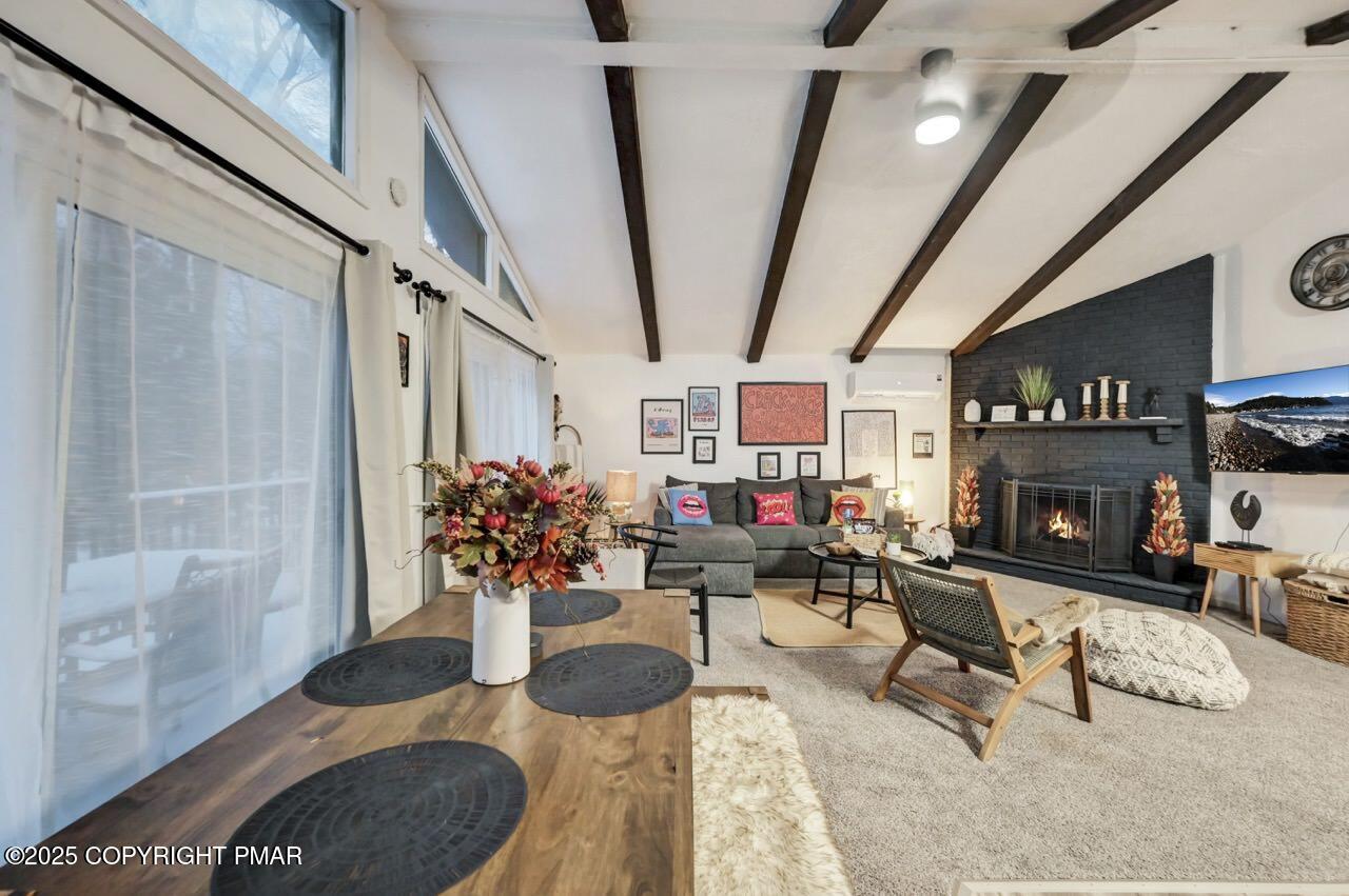 5306 NE Ledgewood Drive