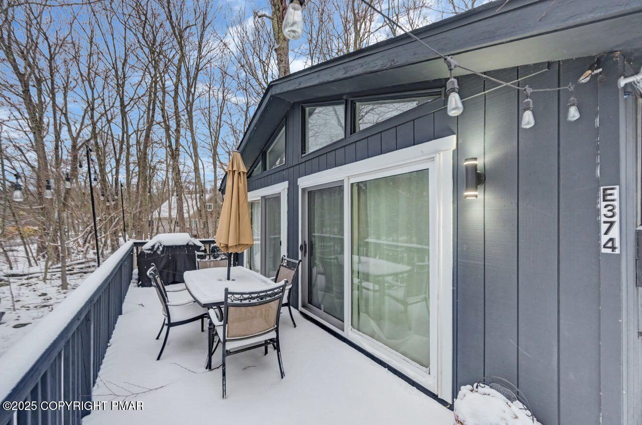 5306 NE Ledgewood Drive