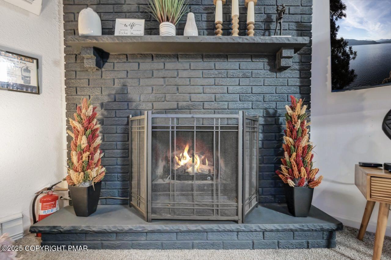 5306 NE Ledgewood Drive