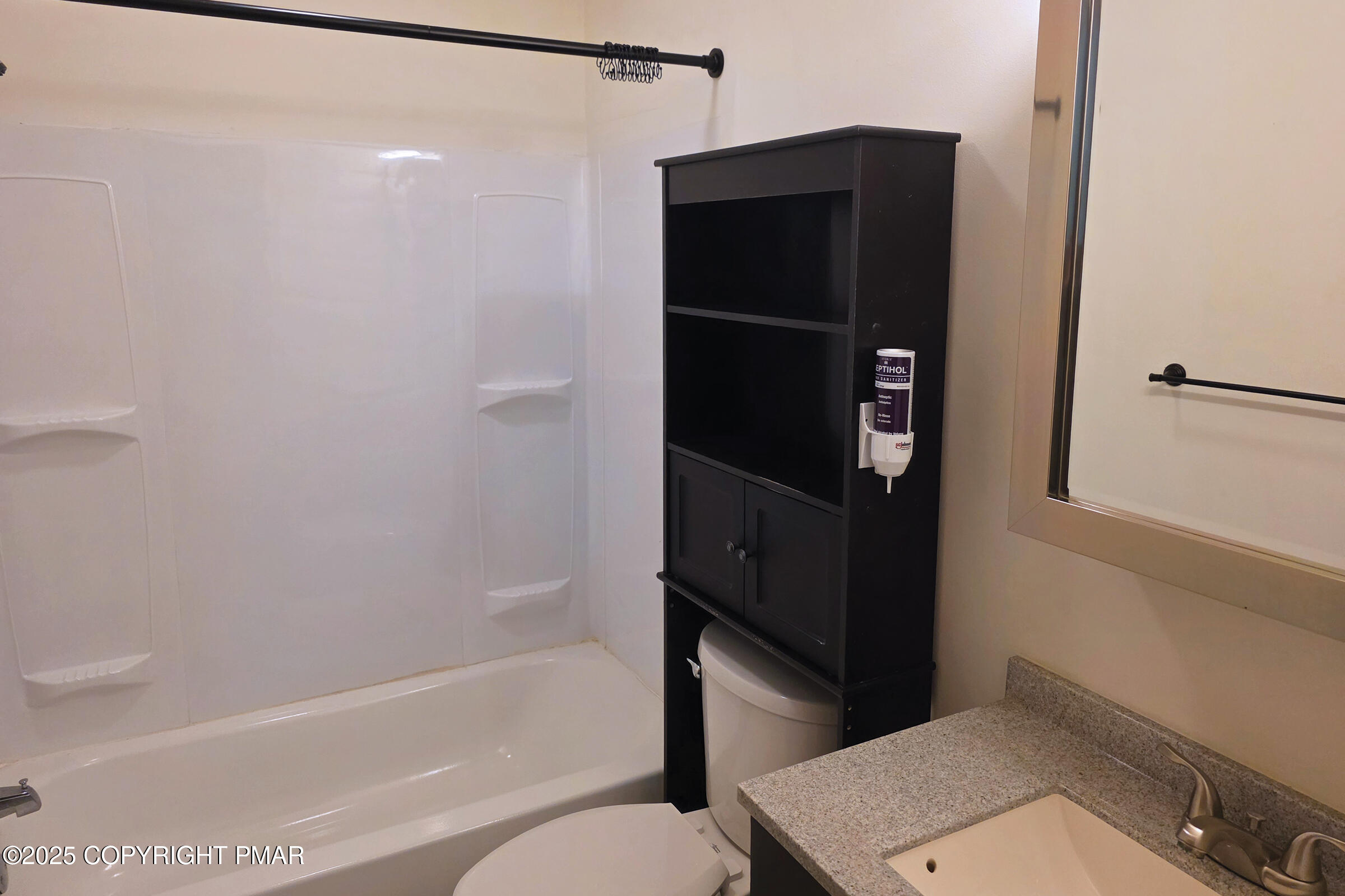 21 Mountain Drive, 101