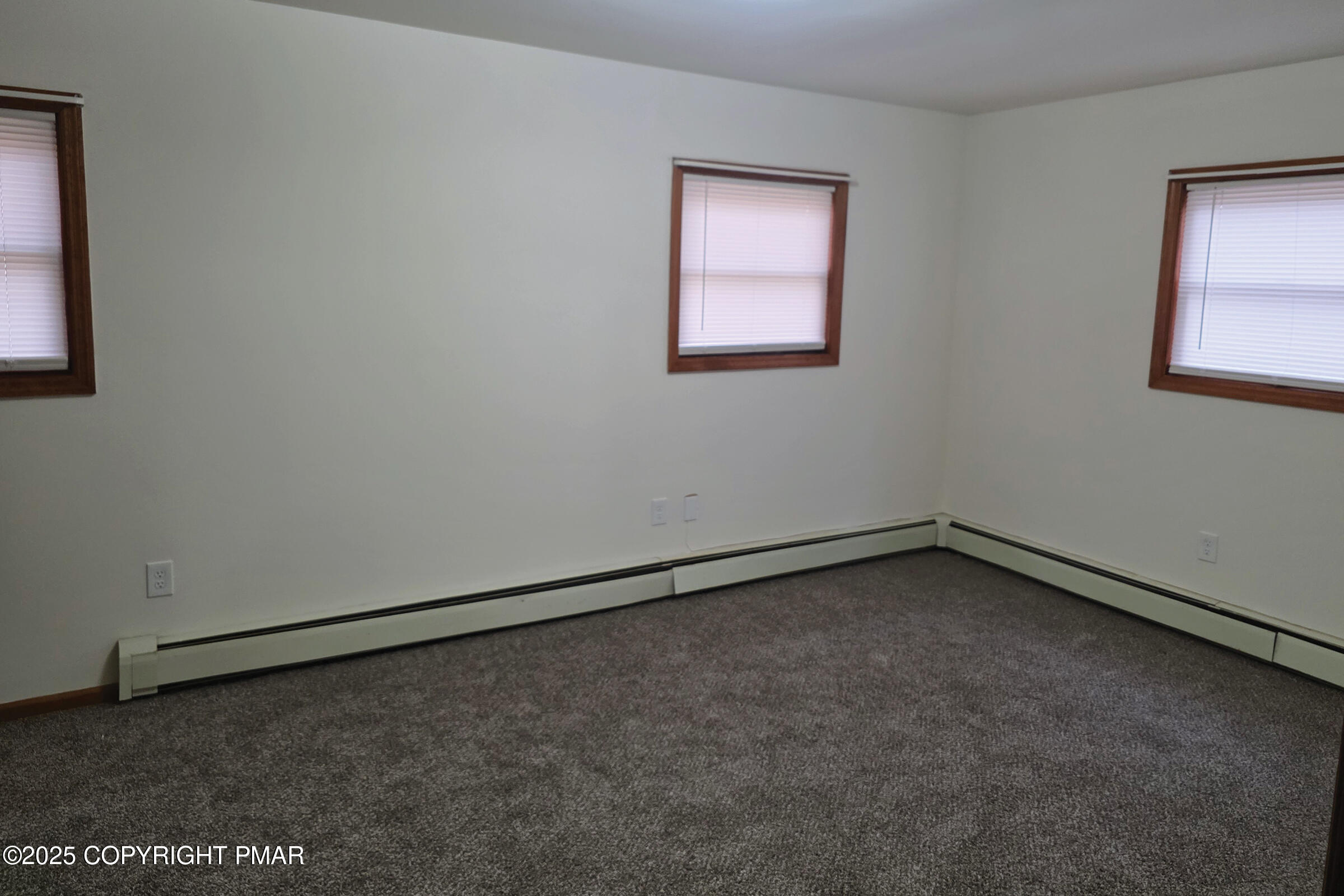 21 Mountain Drive, 101