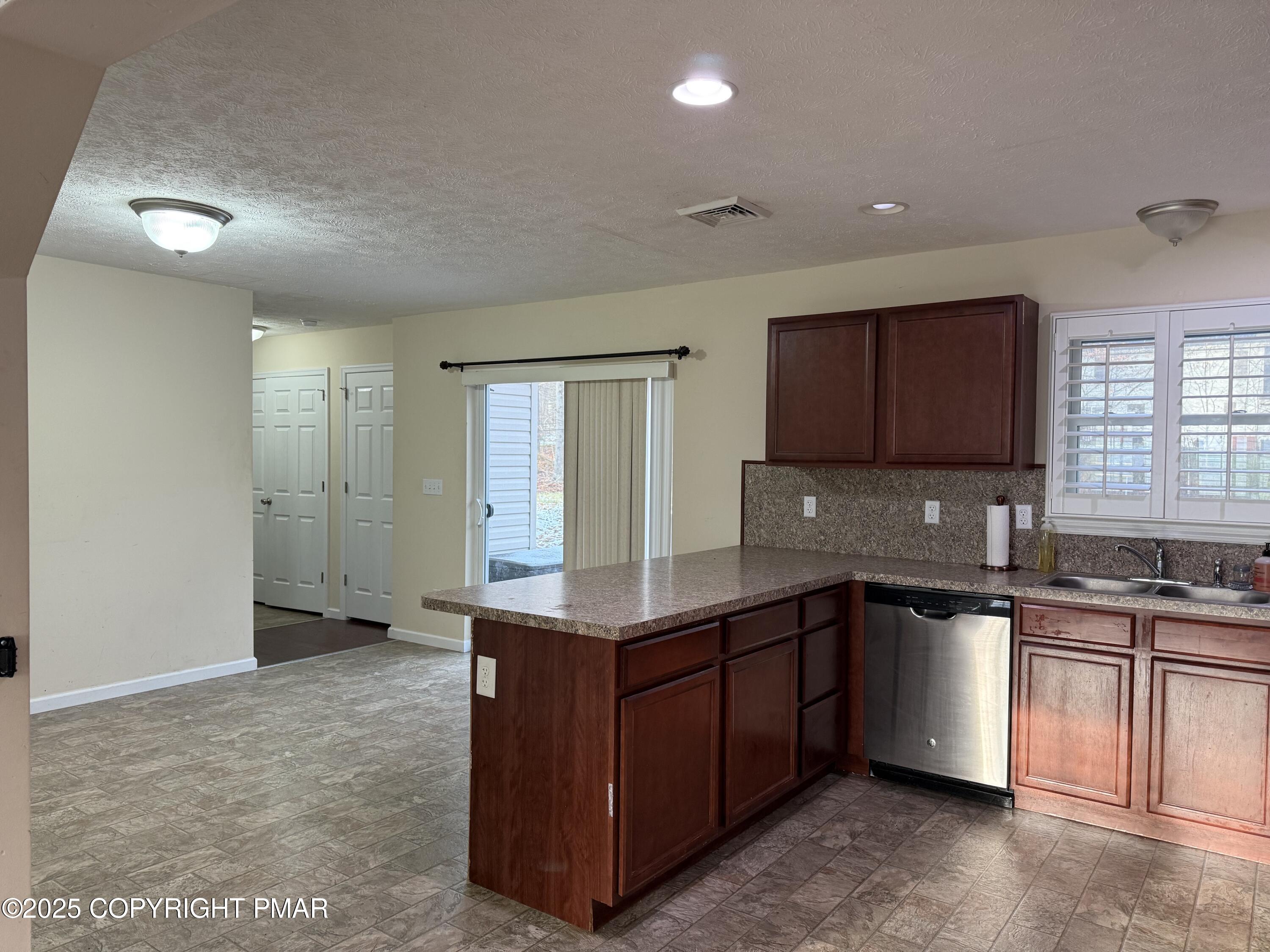 142 Dorchester Drive