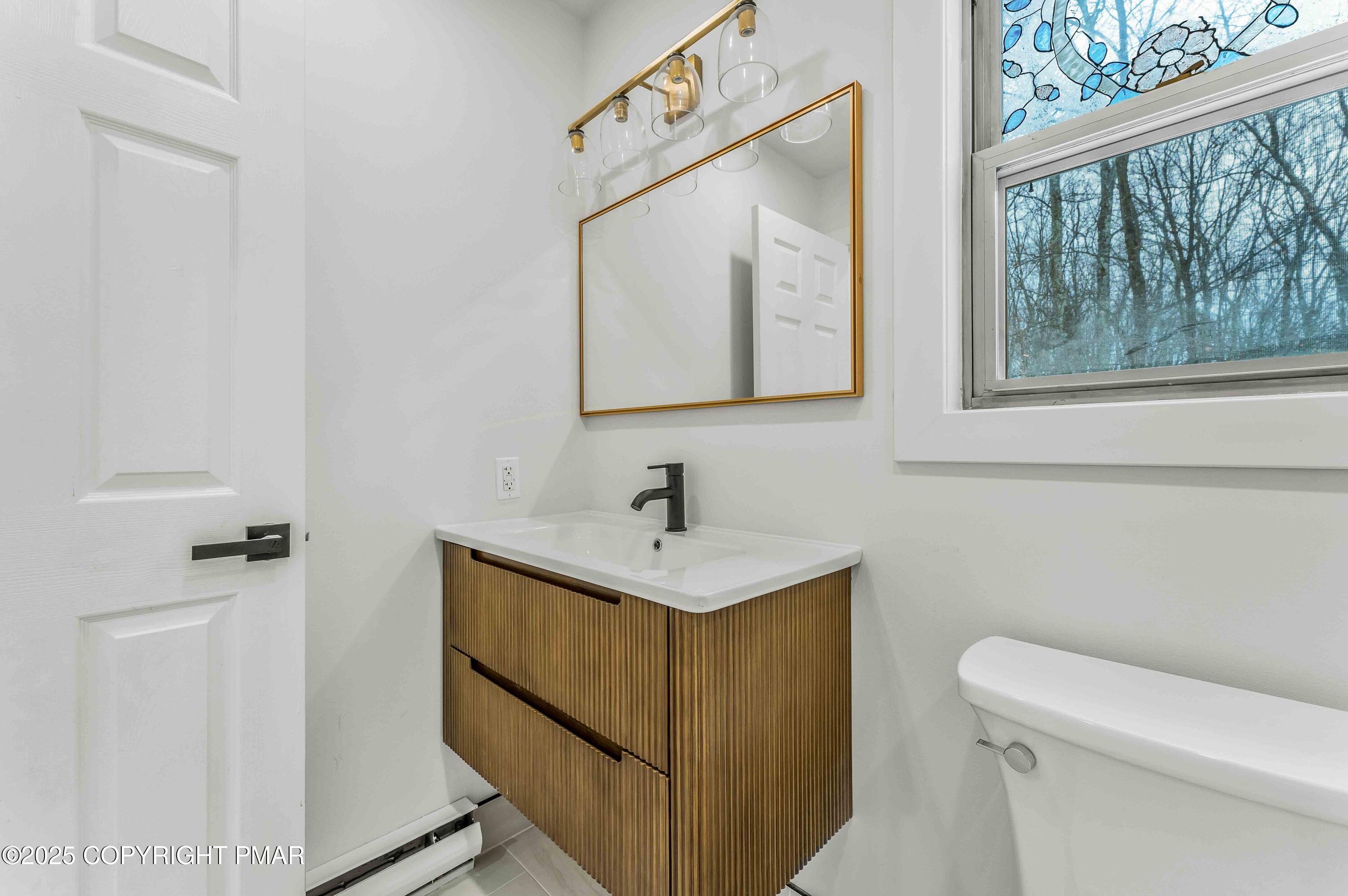 2127 Bushkill Circle