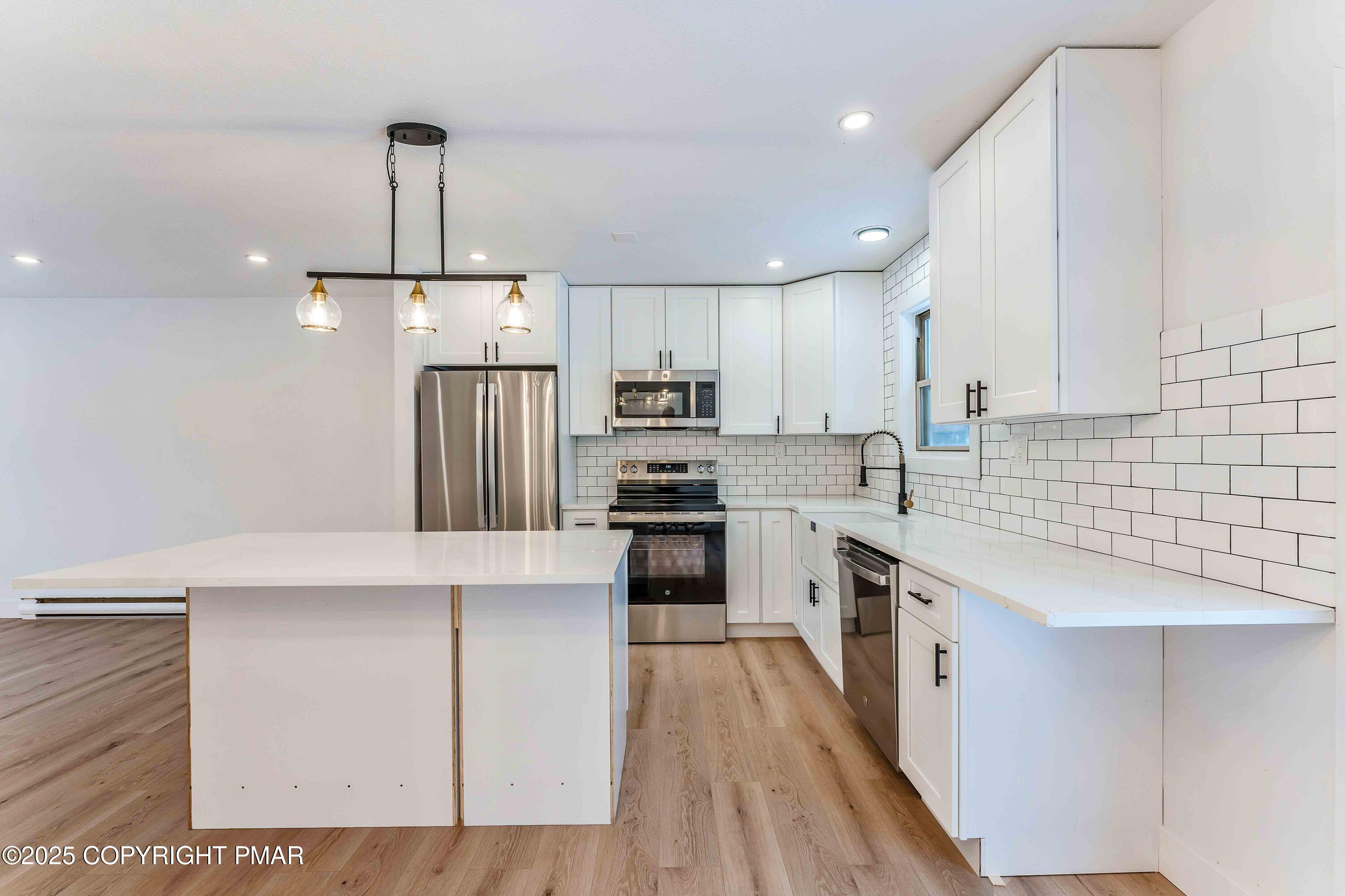 2127 Bushkill Circle