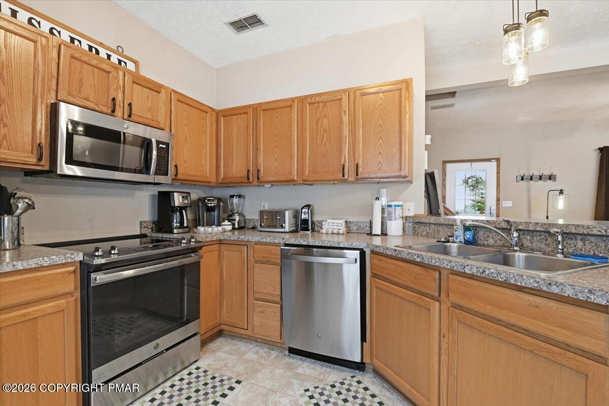 112 High Mountain Lane