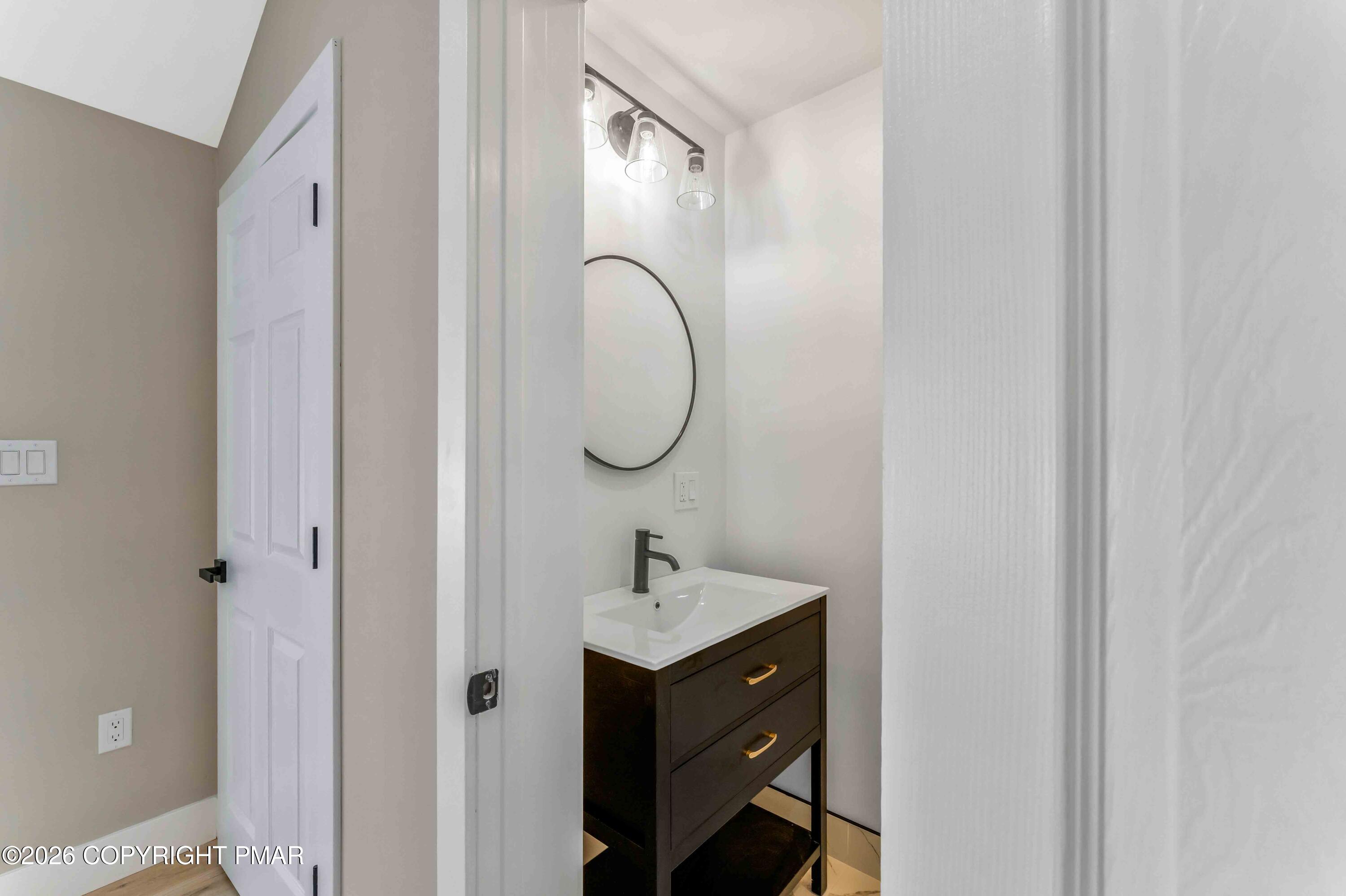 3143 Bear Swamp Road