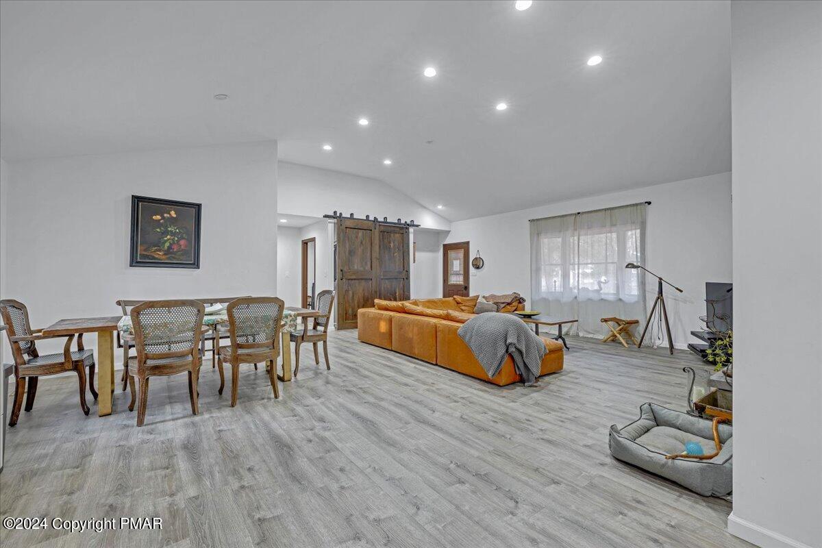 17 Tamarack Terrace