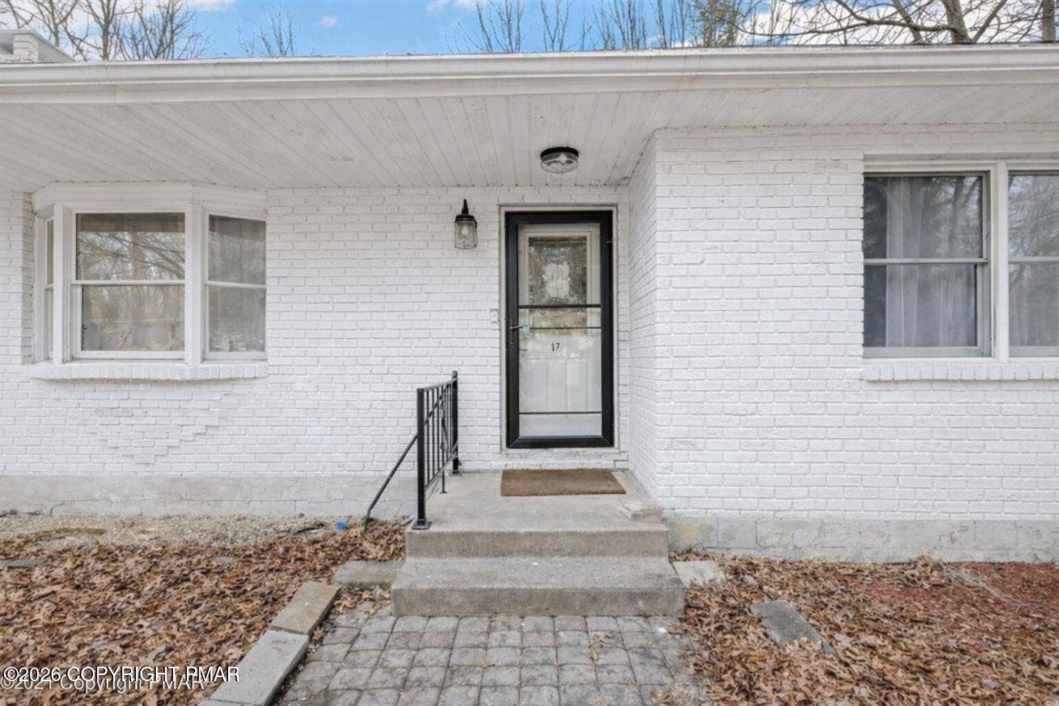 17 Tamarack Terrace