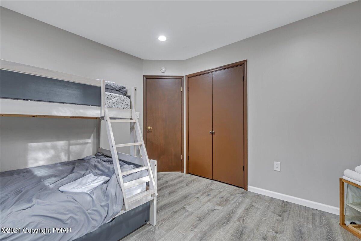 17 Tamarack Terrace