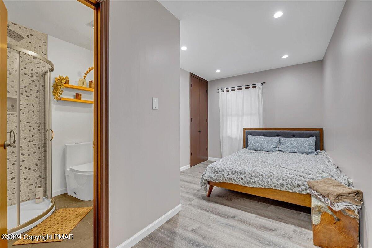 17 Tamarack Terrace