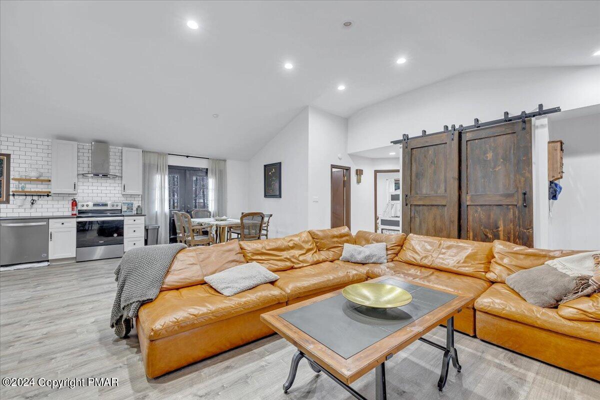 17 Tamarack Terrace