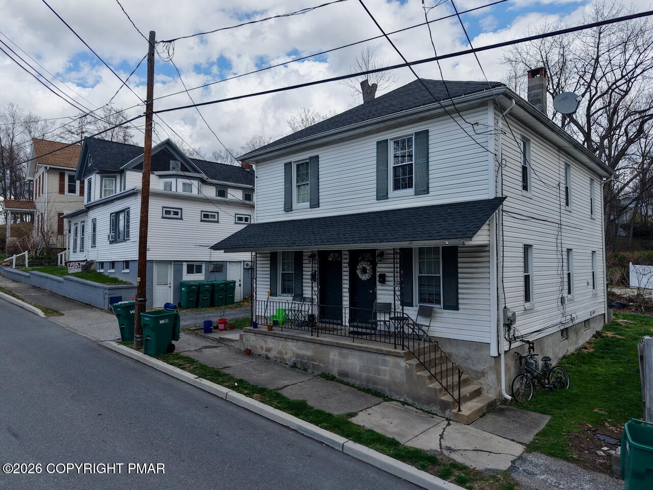 402 N 8th Street 402-404