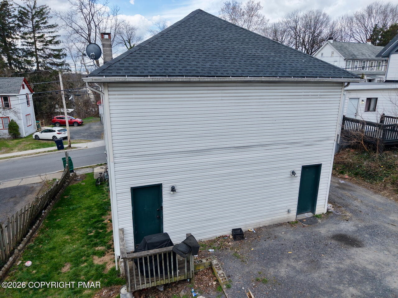 402 N 8th Street 402-404
