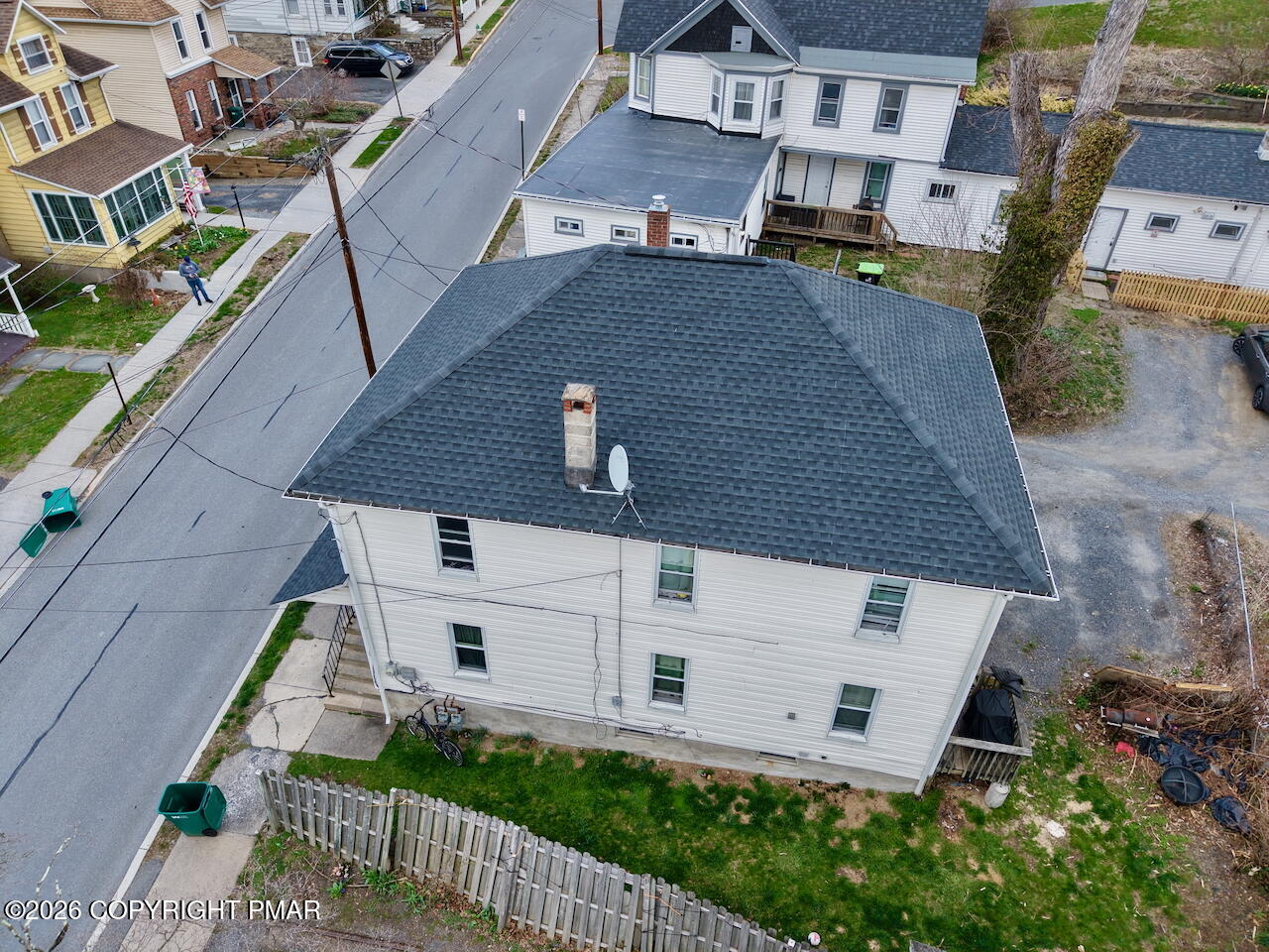 402 N 8th Street 402-404