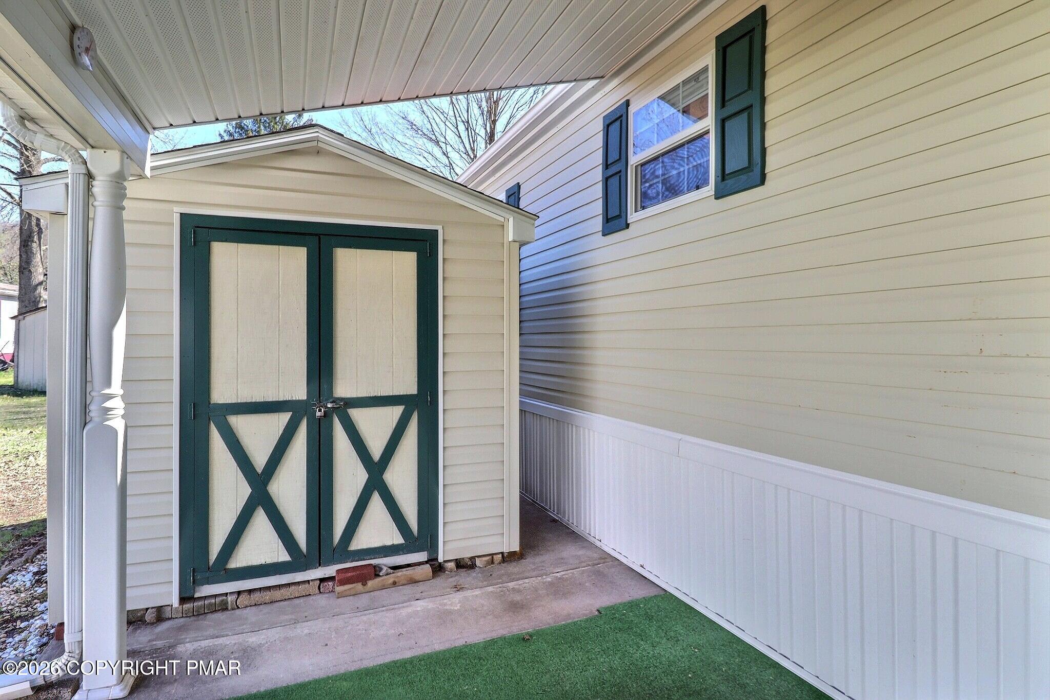 211 Jen Street