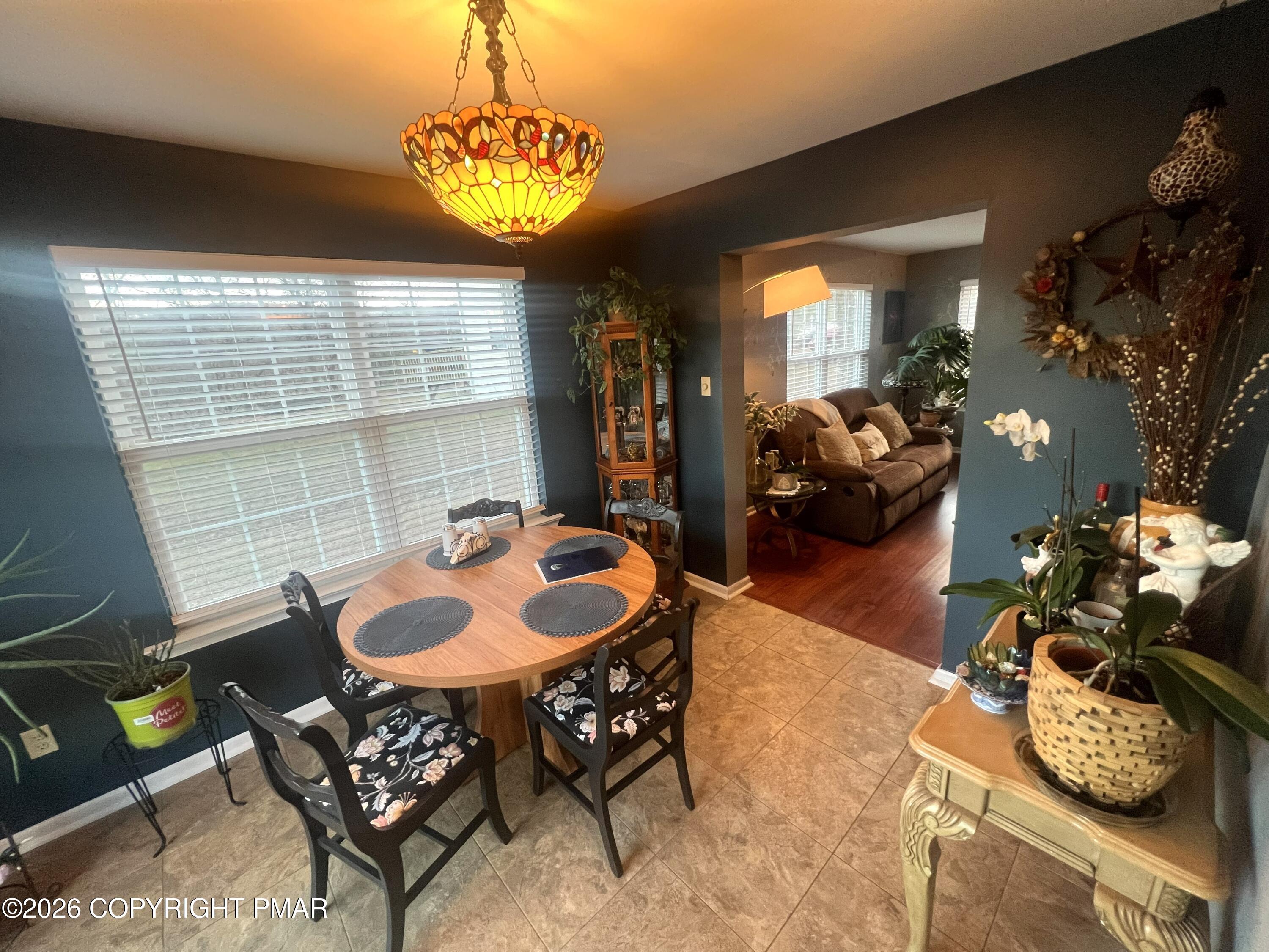 54 Lower Ridge View Circle