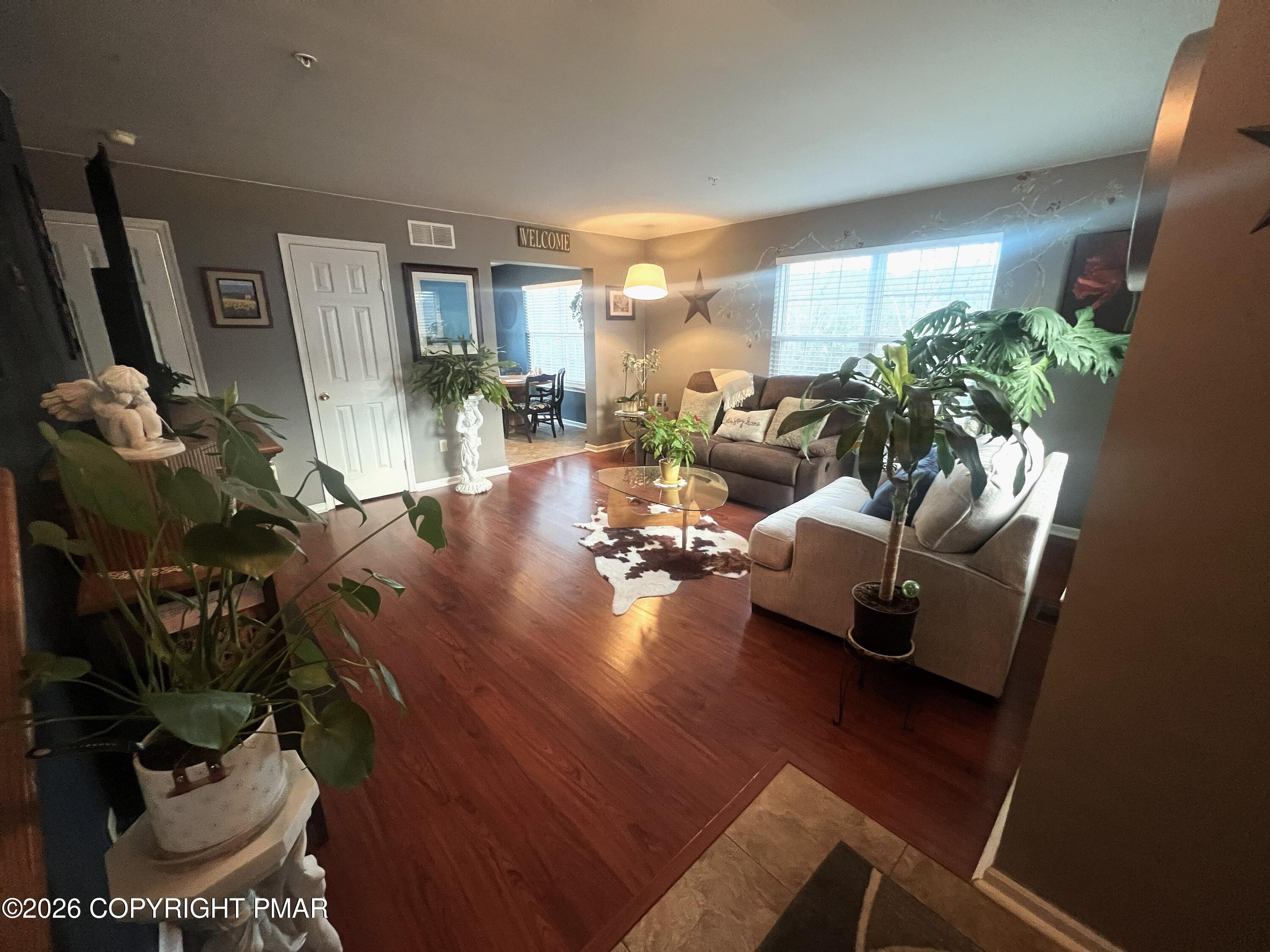 54 Lower Ridge View Circle