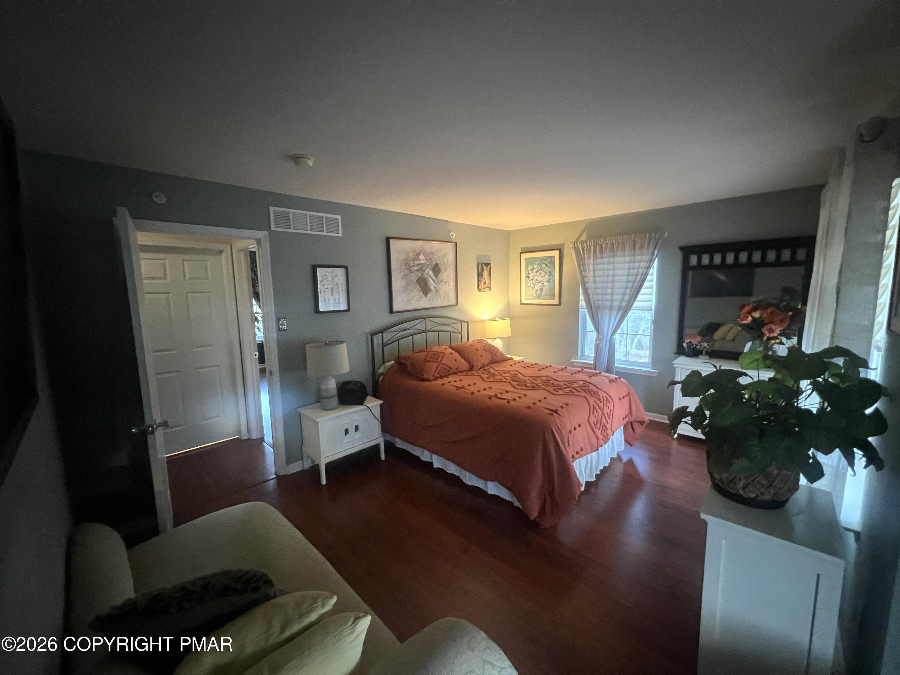 54 Lower Ridge View Circle