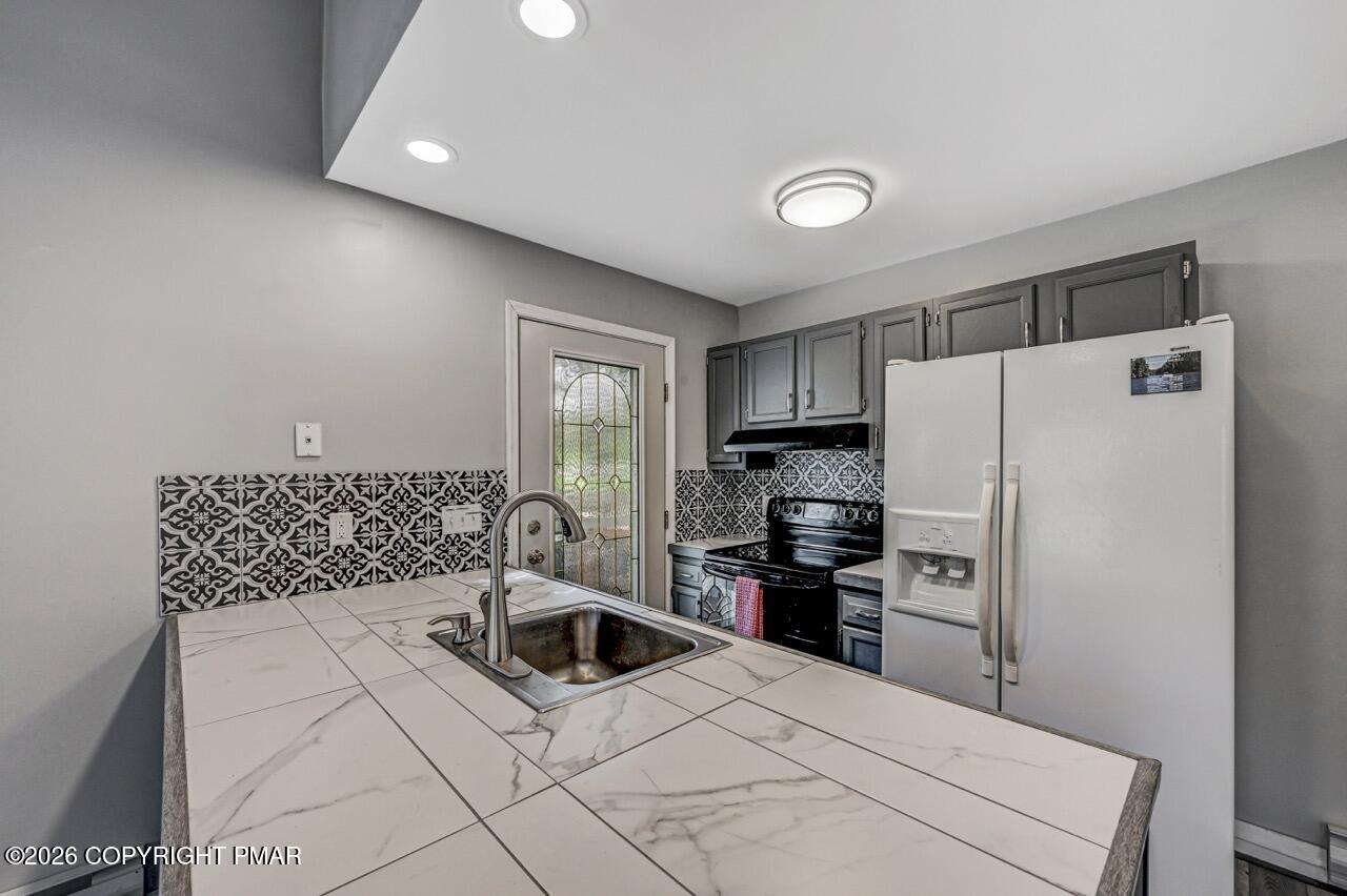 458 Cedar Drive
