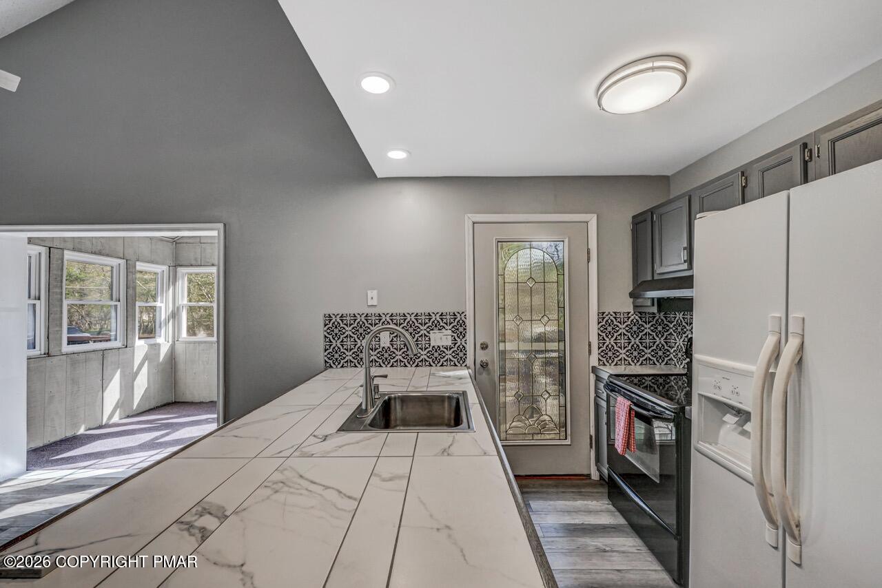 458 Cedar Drive
